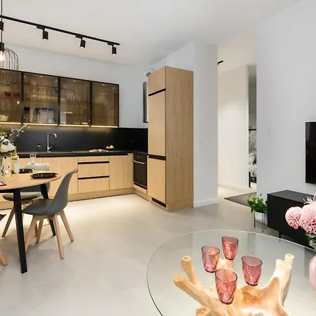 Widokowy Wojciechowskiego Parking I Loggia By Renters Prestige 아파트 *